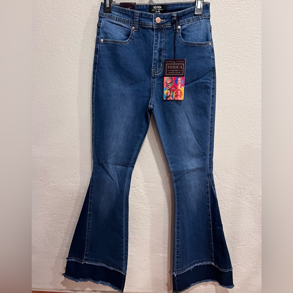 👖BOUTIQUE 👖 Texas Flare Blue Denim Jeans. Junior Sizes: 3, 5, 15